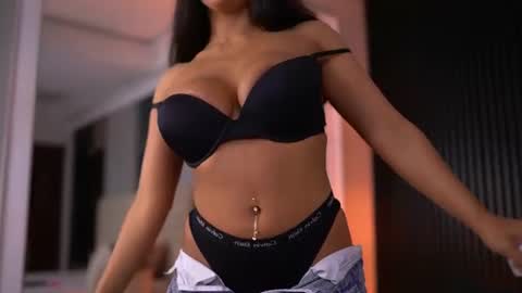 Latina online show from 07.08.26