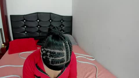 Snapshot of latinaqueen023 chatting on 05.30.26 Luna online show from 05.30.26