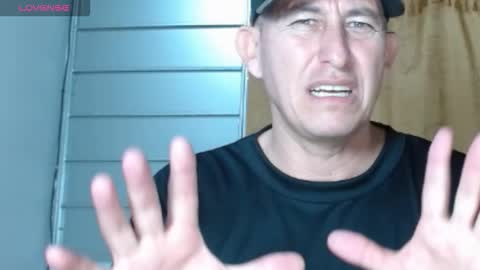 latindaddy_2025 online show from 10.21.25