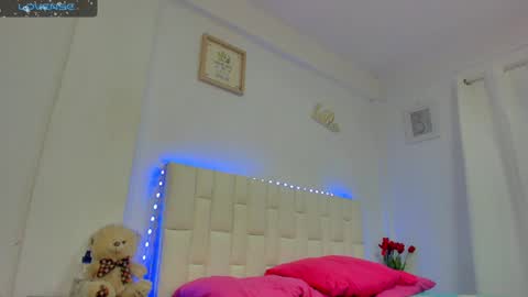 Vanessa online show from 10.10.25