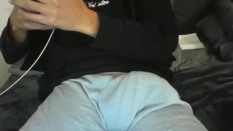 Snapshot of latinman7945 chatting on 02.11.26 latinman7945 online show from 02.11.26