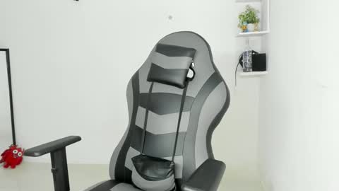 Snapshot of latinoalpha73 chatting on 02.13.26 latinoalpha73 online show from 02.13.26