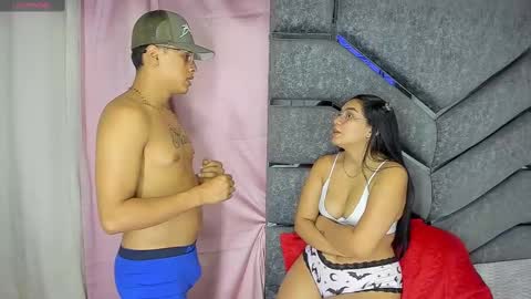 Snapshot of latinos_couples chatting on 02.12.25 James and Sara online show from 02.12.25