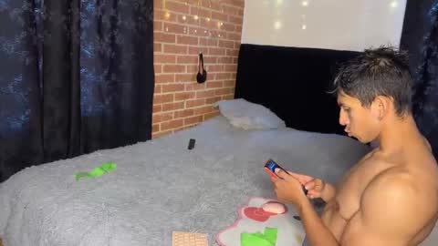 Snapshot of latinosadictosalsexo chatting on 01.14.26 latinosadictosalsexo online show from 01.14.26