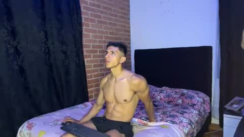 latinosadictosalsexo online show from 04.16.26