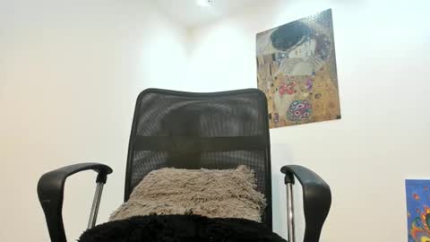 Snapshot of latinosediento chatting on 04.23.26 latinosediento online show from 04.23.26