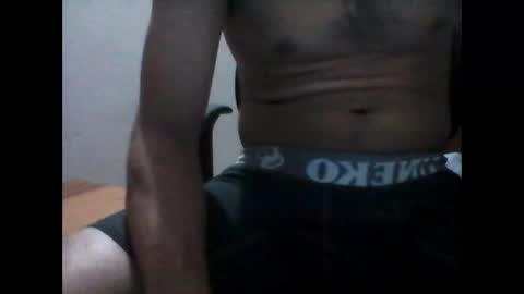 Snapshot of latintropikal chatting on 12.04.25 Latin Flow online show from 12.04.25