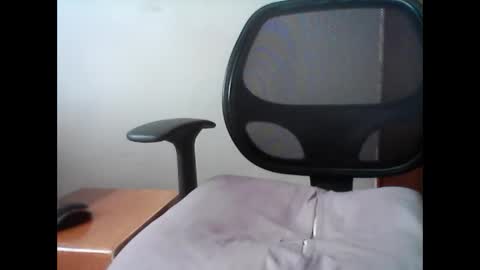 Snapshot of latintropikal chatting on 04.02.26 Latin Flow online show from 04.02.26