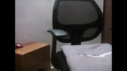 Snapshot of latintropikal chatting on 04.11.26 Latin Flow online show from 04.11.26