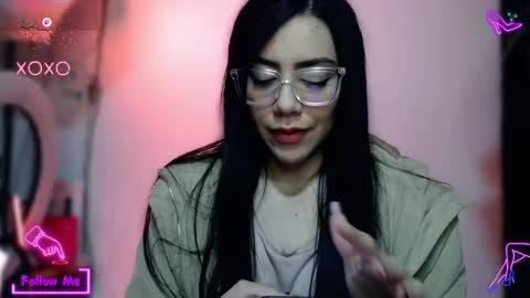 laujgray online show from 10.13.25