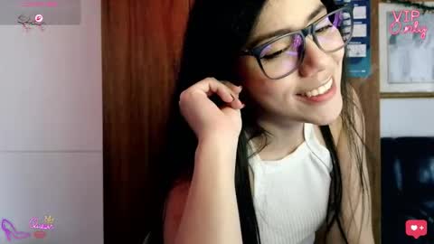 Snapshot of laujgray chatting on 01.08.26 laujgray online show from 01.08.26