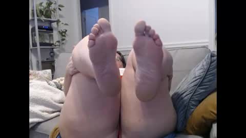 Snapshot of laulauma chatting on 02.16.25 LauLauMa online show from 02.16.25