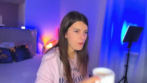 Laura online show from 06.11.26