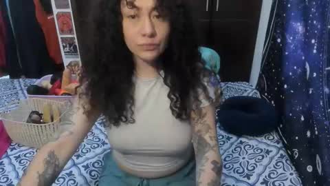 Snapshot of laura_anal_ chatting on 03.31.26 Wen online show from 03.31.26