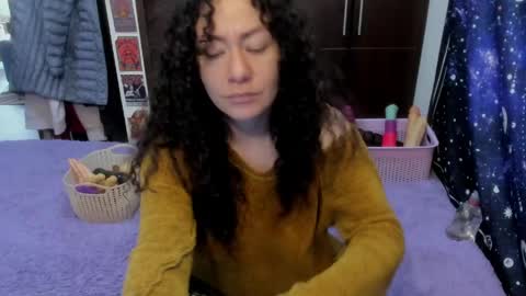 Snapshot of laura_anal_ chatting on 05.12.26 Wen online show from 05.12.26