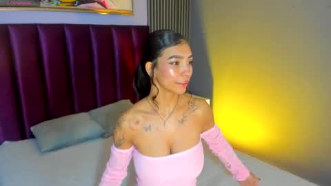 Laura online show from 04.23.26
