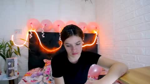 LAURA online show from 04.29.26