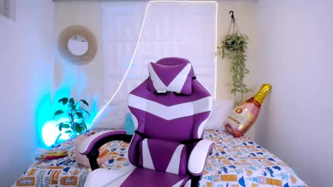 LAURA online show from 05.03.26