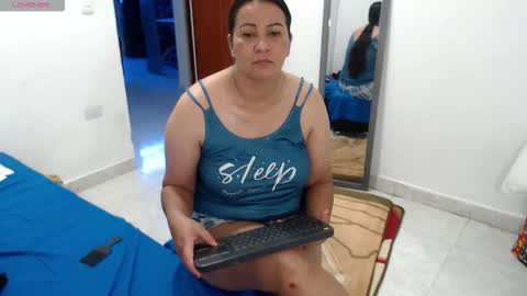 laura_foxx2379 online show from 05.20.26