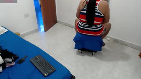 laura_foxx2379 online show from 05.23.26