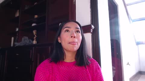 lLAURA online show from 12.09.24