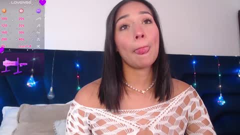 lLAURA online show from 01.22.25