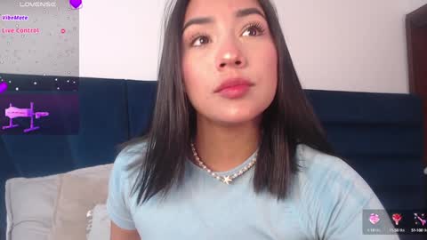 lLAURA online show from 01.30.25