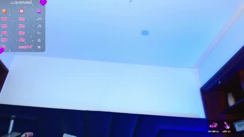 lLAURA online show from 02.13.25