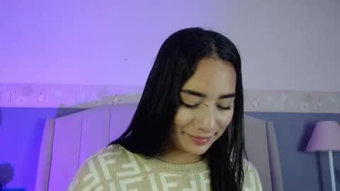 lLAURA online show from 10.28.25