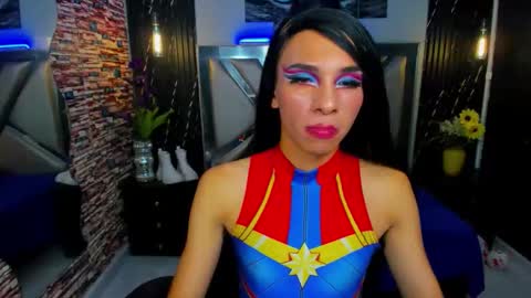 Laura Goldenn online show from 03.10.26