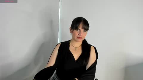 Snapshot of laura_hotties chatting on 07.01.26 laura hotties online show from 07.01.26