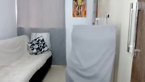 Laura online show from 01.08.26