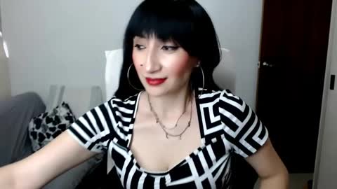 Laura online show from 06.02.26