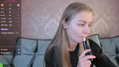 Laura online show from 12.18.25