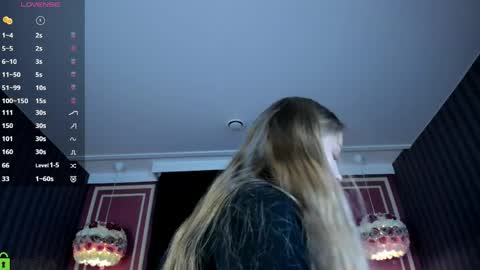 Snapshot of laura_pudd chatting on 05.30.26 Laura online show from 05.30.26