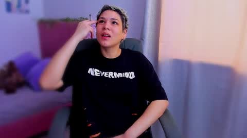 Snapshot of laura_r23 chatting on 11.21.25 Laura Rose online show from 11.21.25