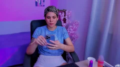 Snapshot of laura_r23 chatting on 11.29.25 Laura Rose online show from 11.29.25