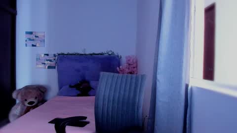 Snapshot of laura_r23 chatting on 01.11.26 Laura Rose online show from 01.11.26