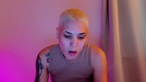 Snapshot of laura_r23 chatting on 01.17.26 Laura Rose online show from 01.17.26