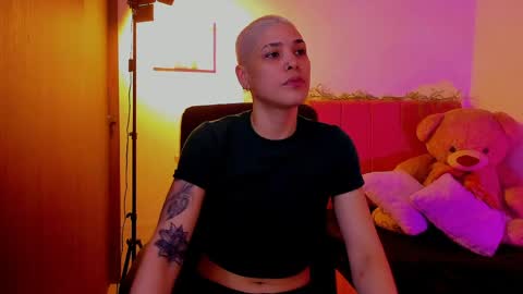 Laura Rose online show from 04.03.26