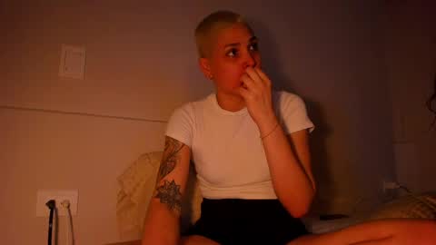 Laura Rose online show from 04.24.26