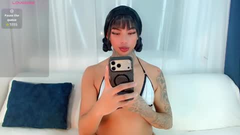 Laura online show from 05.06.26