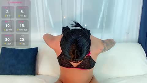 Laura online show from 05.07.26