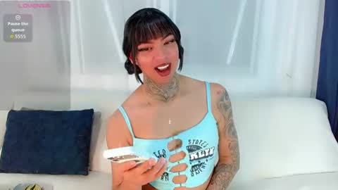 Laura online show from 07.15.26