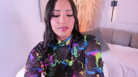LauraCarther  online show from 06.06.26