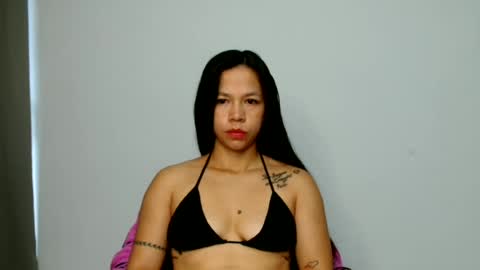 lauracb          online show from 07.05.26