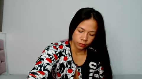 lauracb          online show from 07.23.26