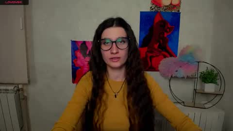 Laura online show from 11.11.25