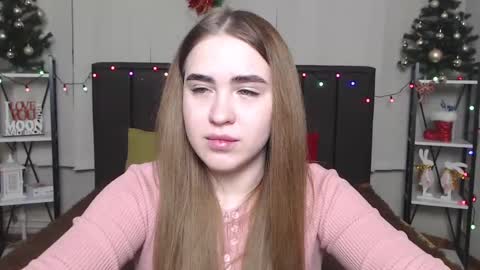 Snapshot of laurahlot chatting on 01.04.25 LauraHlot online show from 01.04.25