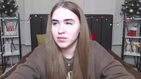 Snapshot of laurahlot chatting on 01.06.25 LauraHlot online show from 01.06.25